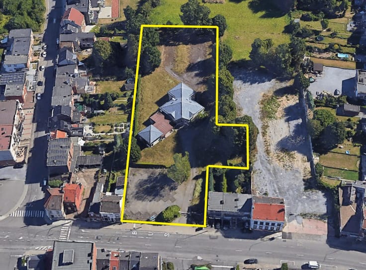 Terrain de +- 6.000 m²