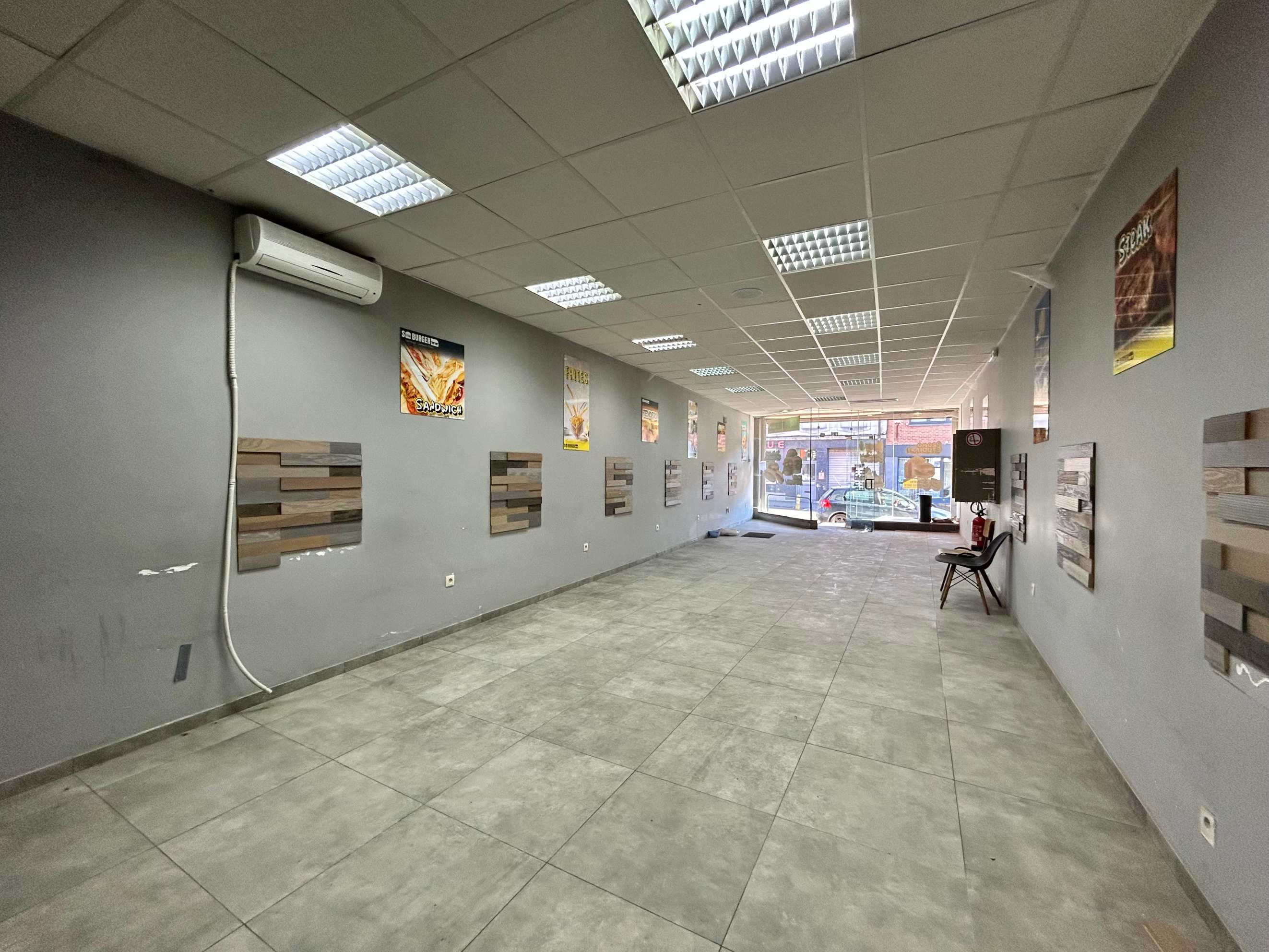 Surface commerciale +/- 170 m²