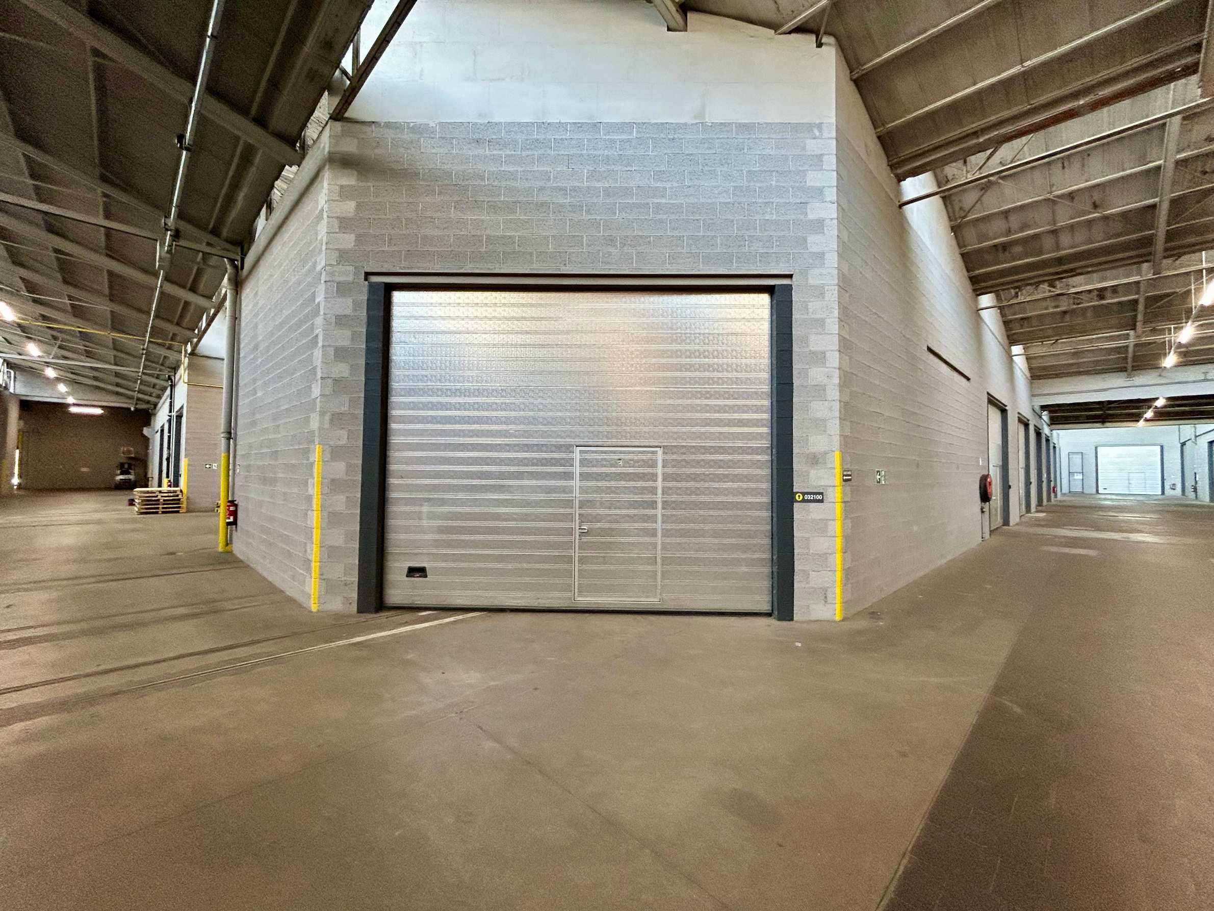 Entrepôt 800 m² (site sécurisé)