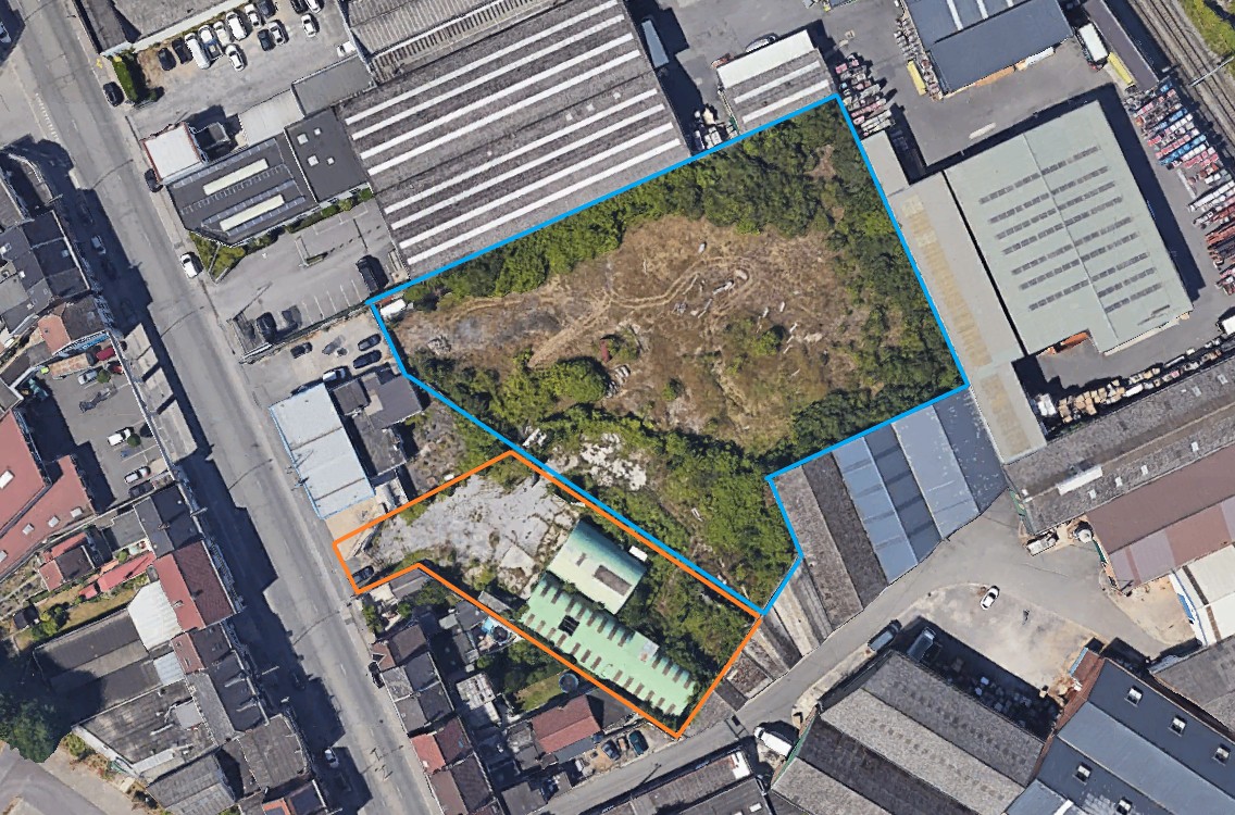 Terrain le long de la N5