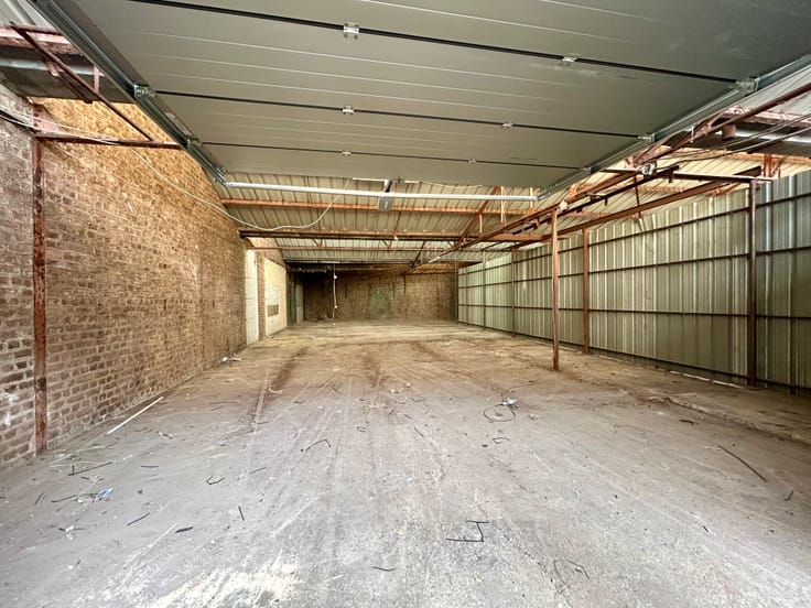 Entrepôt de 200 m²